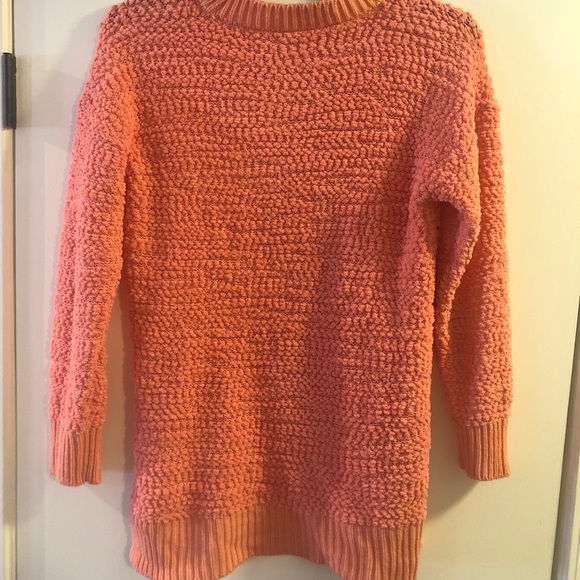 Size medium popcorn sweater - Picture 3 of 3